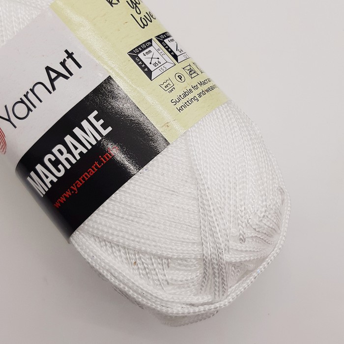 YarnArt Macrame 154 белый 100% полиэстер.130 м 90 г