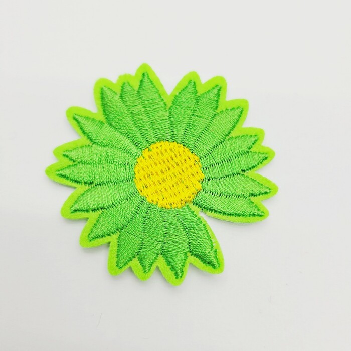 Термоаппликация «Цветок», 5 × 5 см, цвет св.зеленый